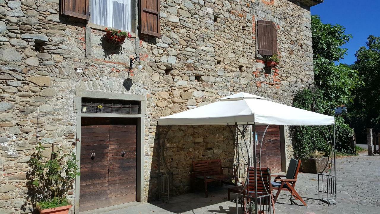 Ai Chiosi Affittacamere Pontremoli Exterior photo